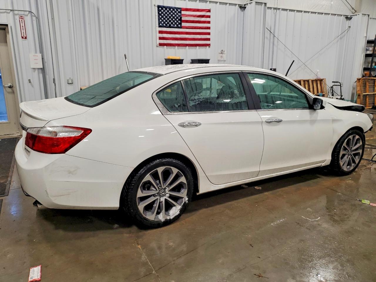 2015 HONDA ACCORD SPORT photo 3