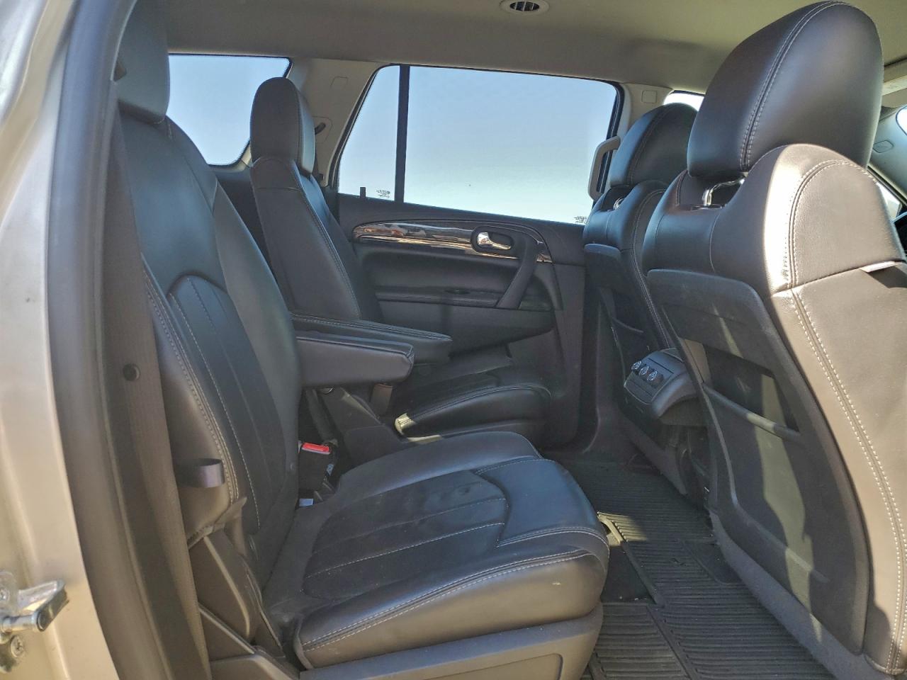 2016 BUICK ENCLAVE photo 31