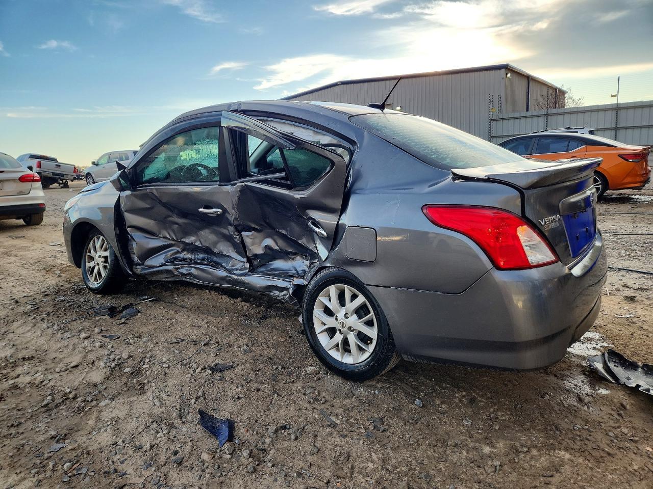 2019 NISSAN VERSA S photo 2