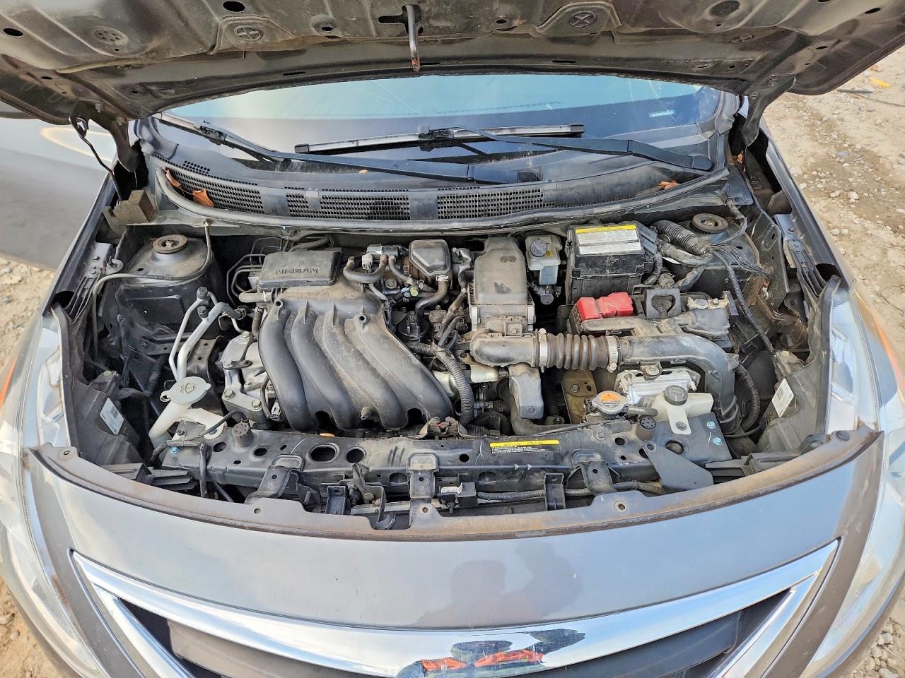 2019 NISSAN VERSA S photo 11