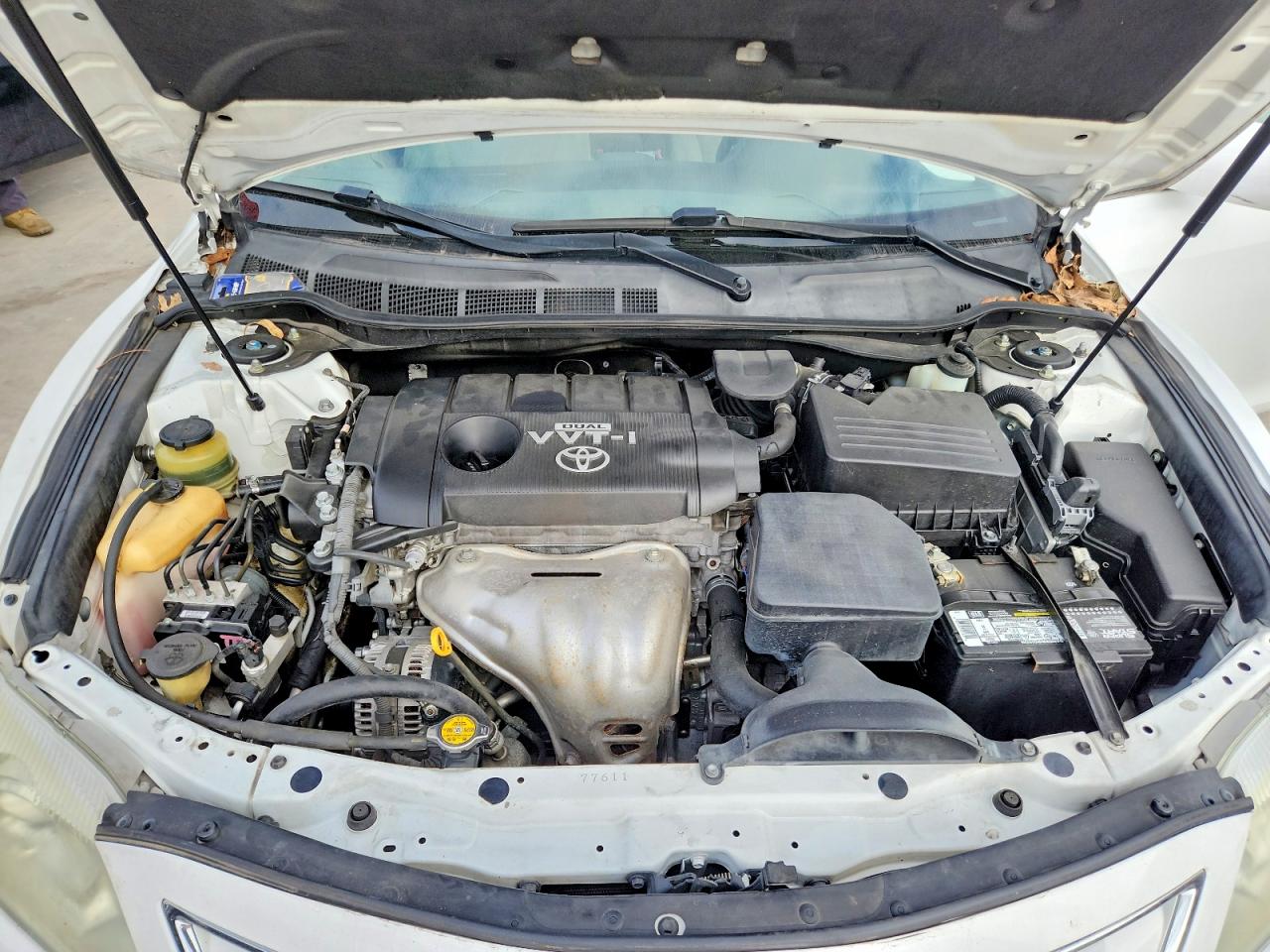 2010 TOYOTA CAMRY BASE photo 21