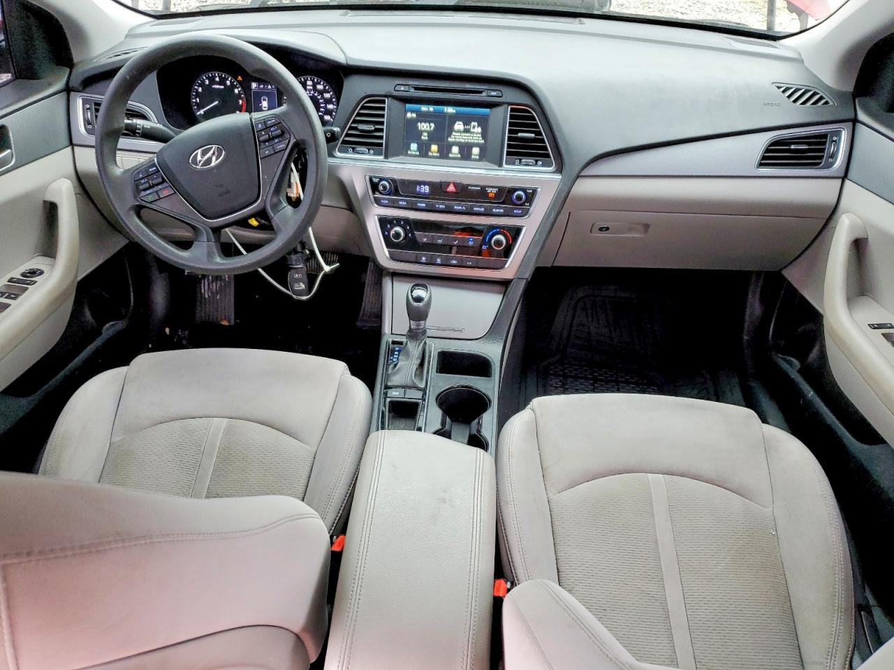 2016 HYUNDAI SONATA SE photo 8