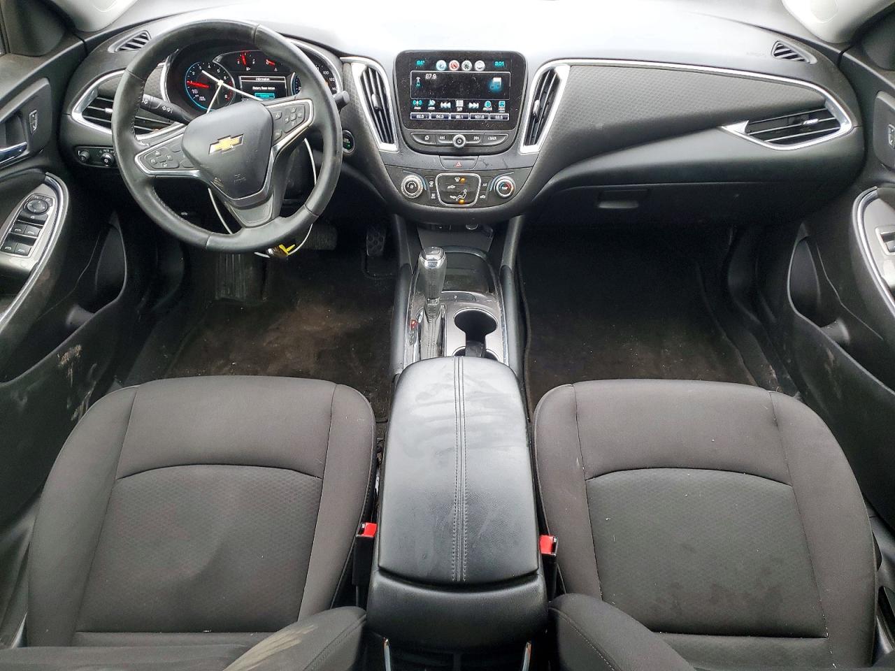 2018 CHEVROLET MALIBU LT photo 8