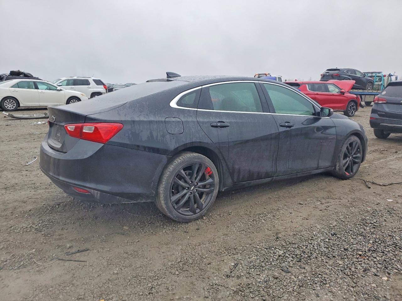 2018 CHEVROLET MALIBU LT photo 3