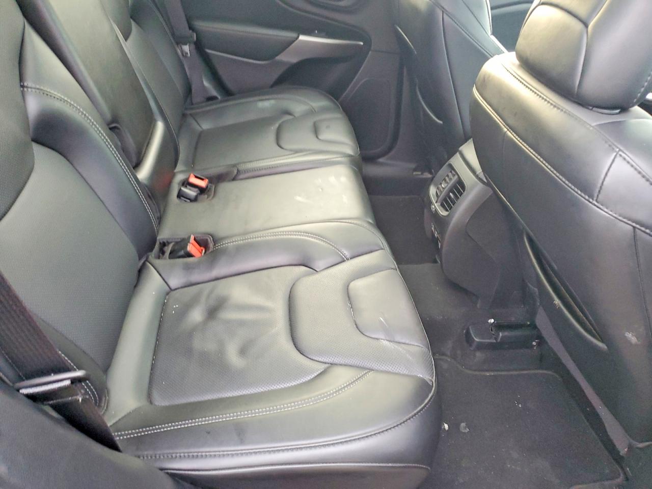 2021 JEEP CHEROKEE LATITUDE LUX photo 21