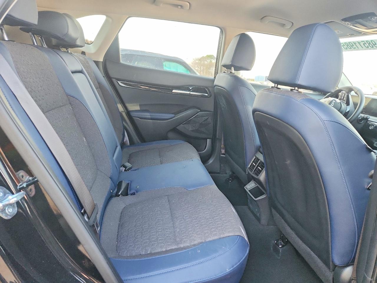 2025 KIA SELTOS S photo 11