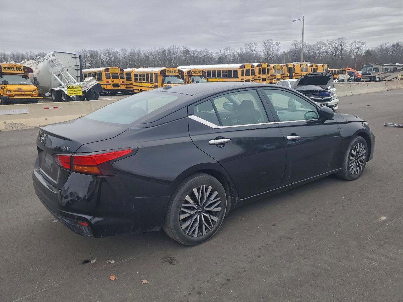 2024 NISSAN ALTIMA SV photo 5