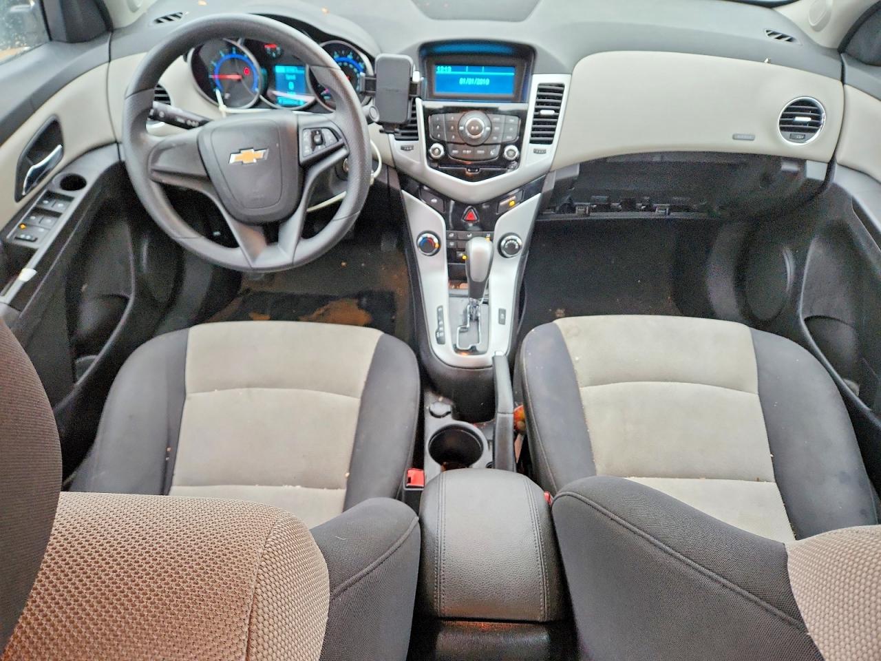 2016 CHEVROLET CRUZE LIMITED LS photo 8