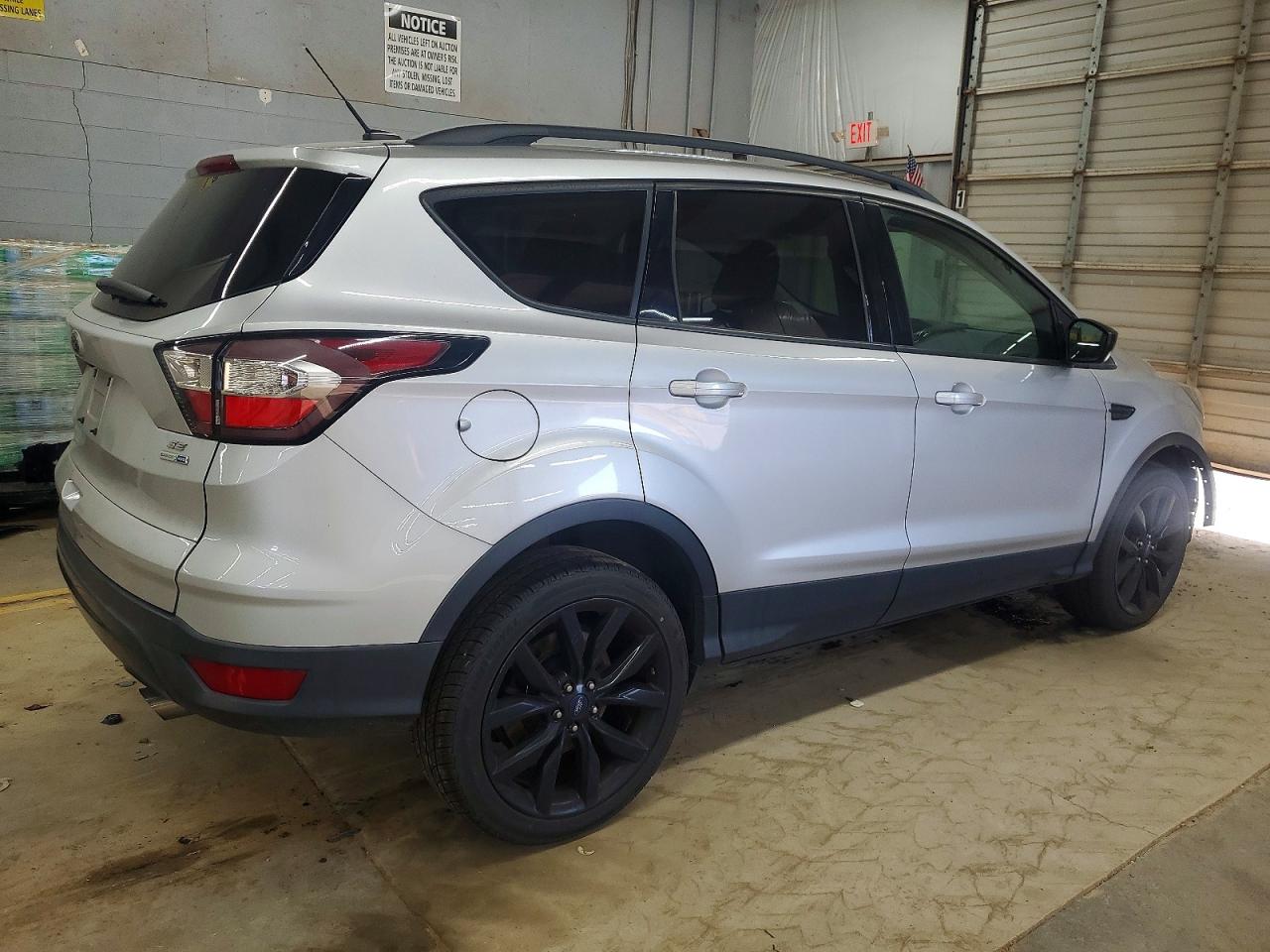 2018 FORD ESCAPE SE photo 3