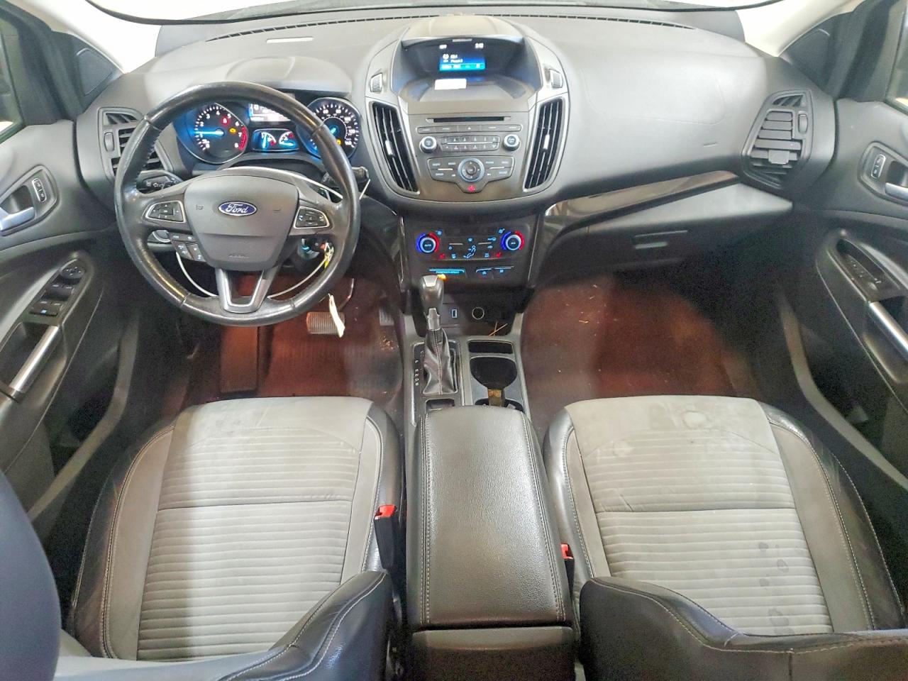 2018 FORD ESCAPE SE photo 8