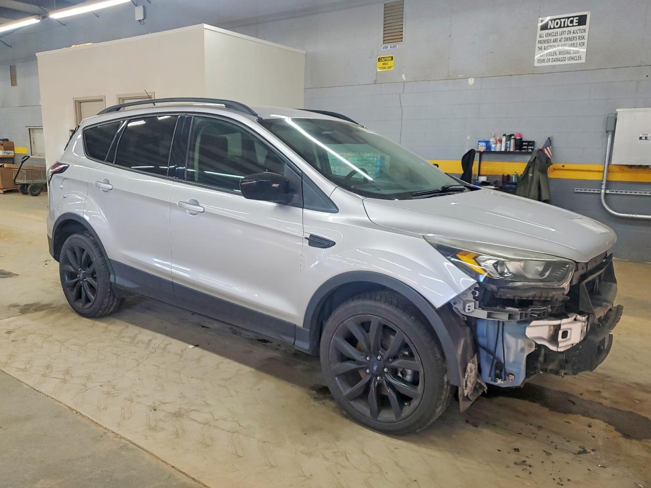 2018 FORD ESCAPE SE photo 4