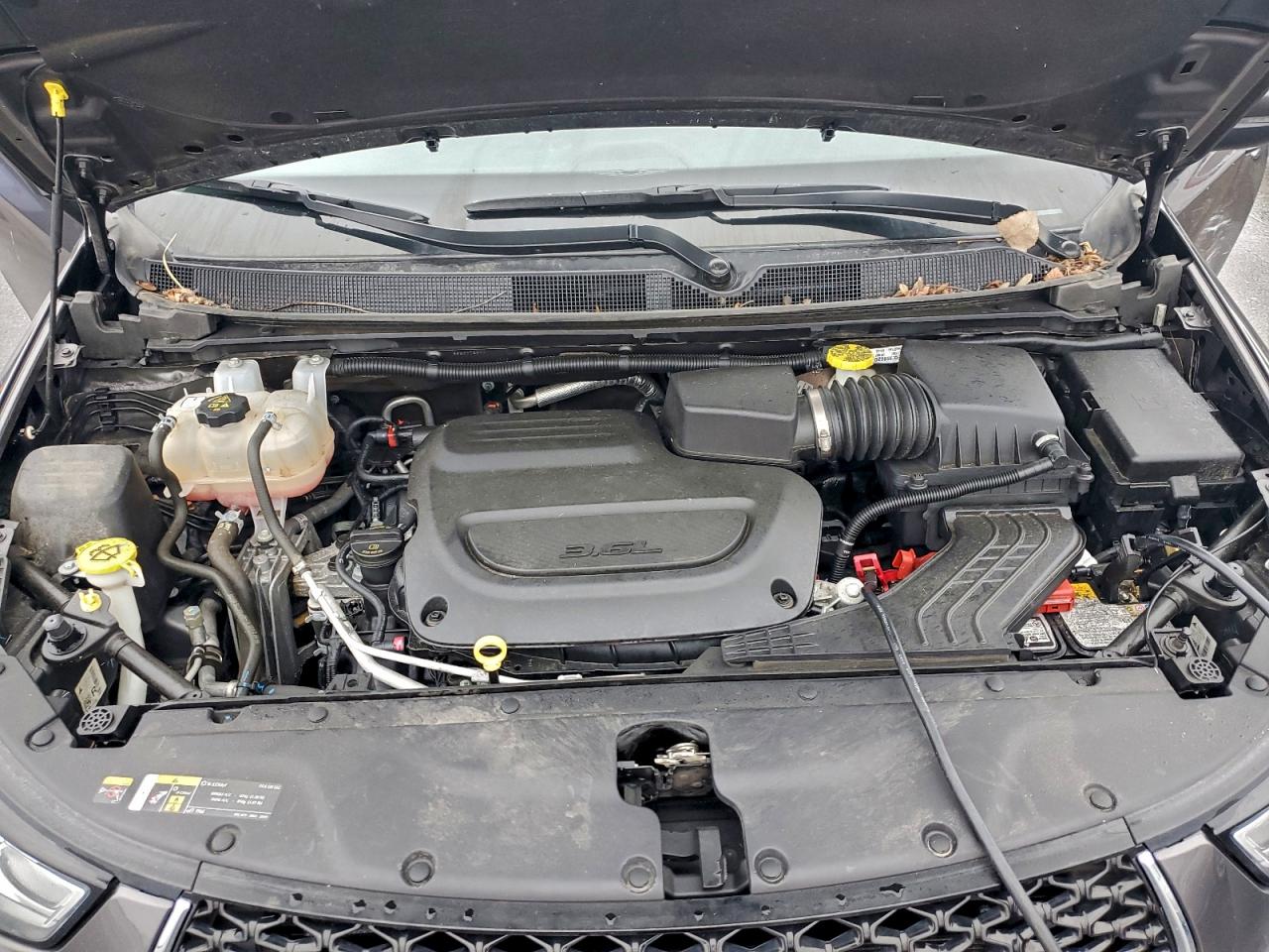 2023 CHRYSLER PACIFICA TOURING L photo 12
