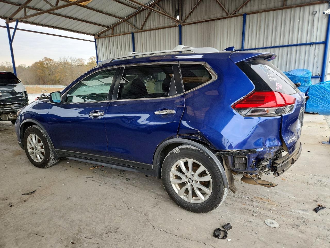 2017 NISSAN ROGUE S photo 2