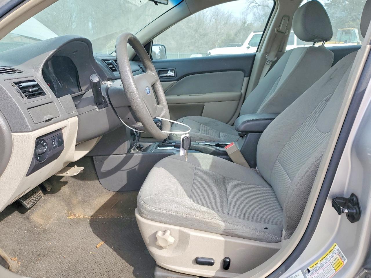 2012 FORD FUSION SE photo 13