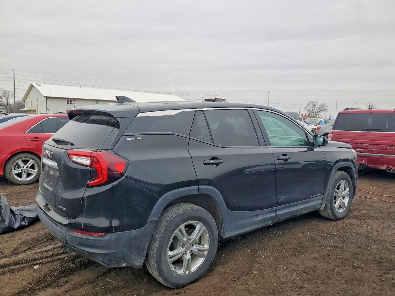 2024 GMC TERRAIN SLE photo 7