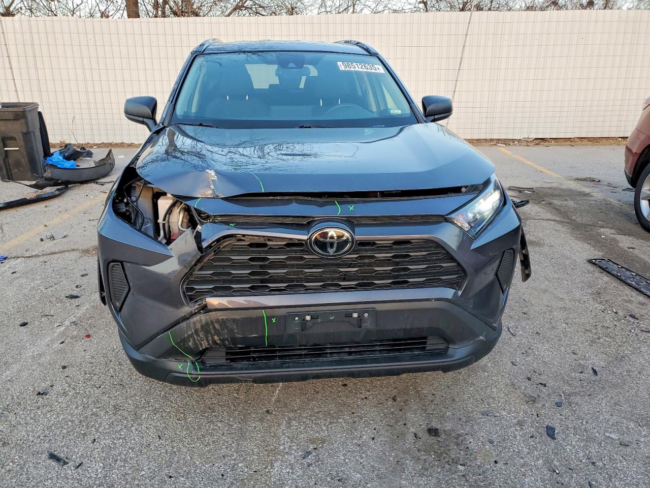 2021 TOYOTA RAV4 LE photo 5