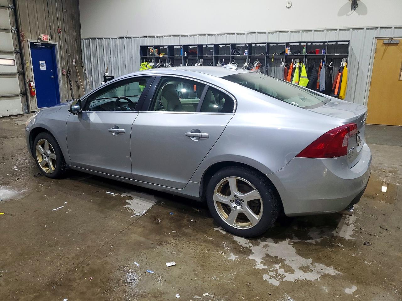 2013 VOLVO S60 T5 photo 2