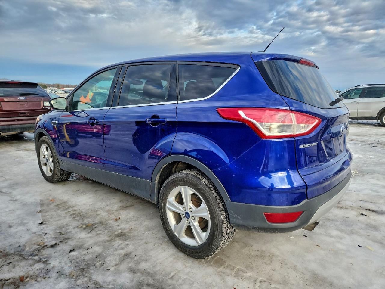2015 FORD ESCAPE SE photo 2