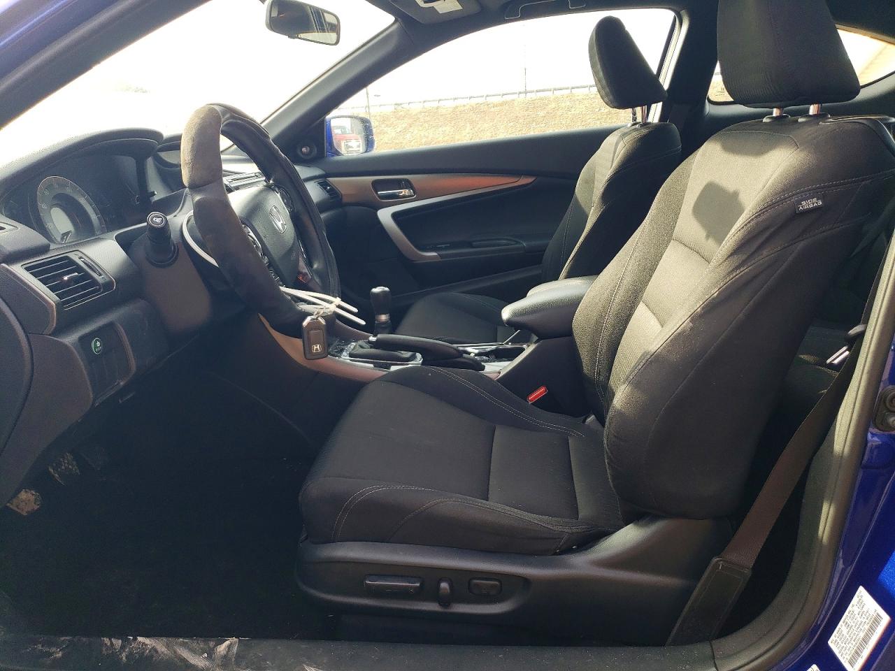 2017 HONDA ACCORD EX photo 19