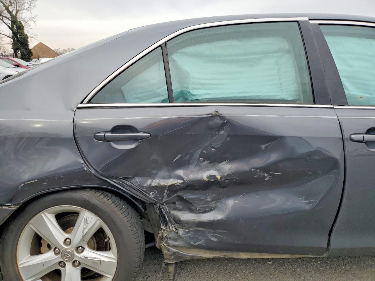 2011 TOYOTA CAMRY BASE photo 37