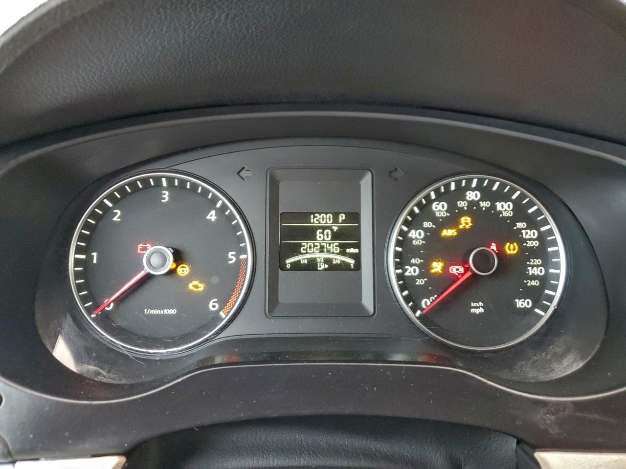 2012 VOLKSWAGEN JETTA TDI photo 9