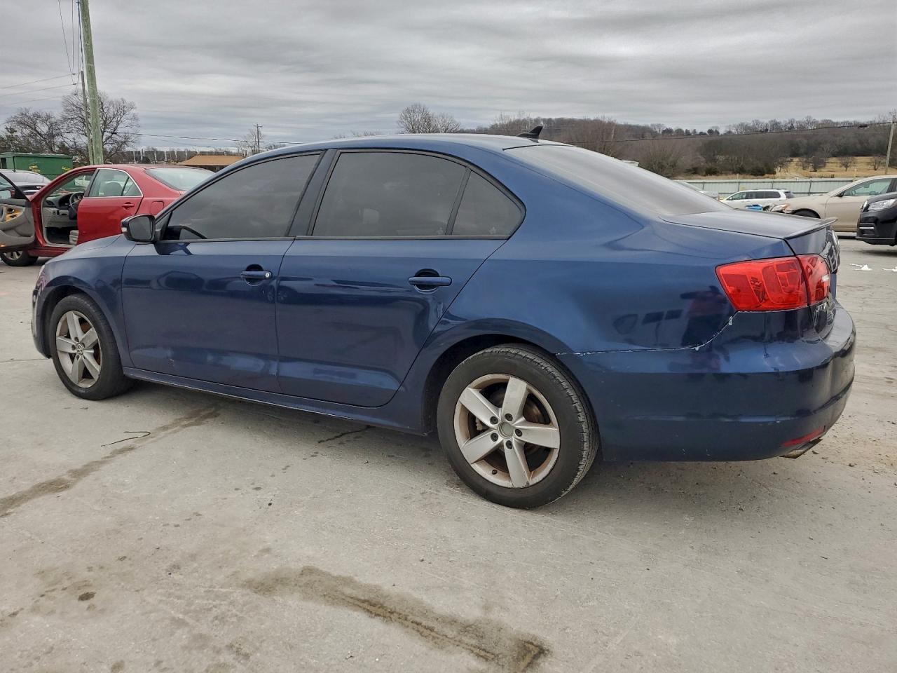 2012 VOLKSWAGEN JETTA TDI photo 2