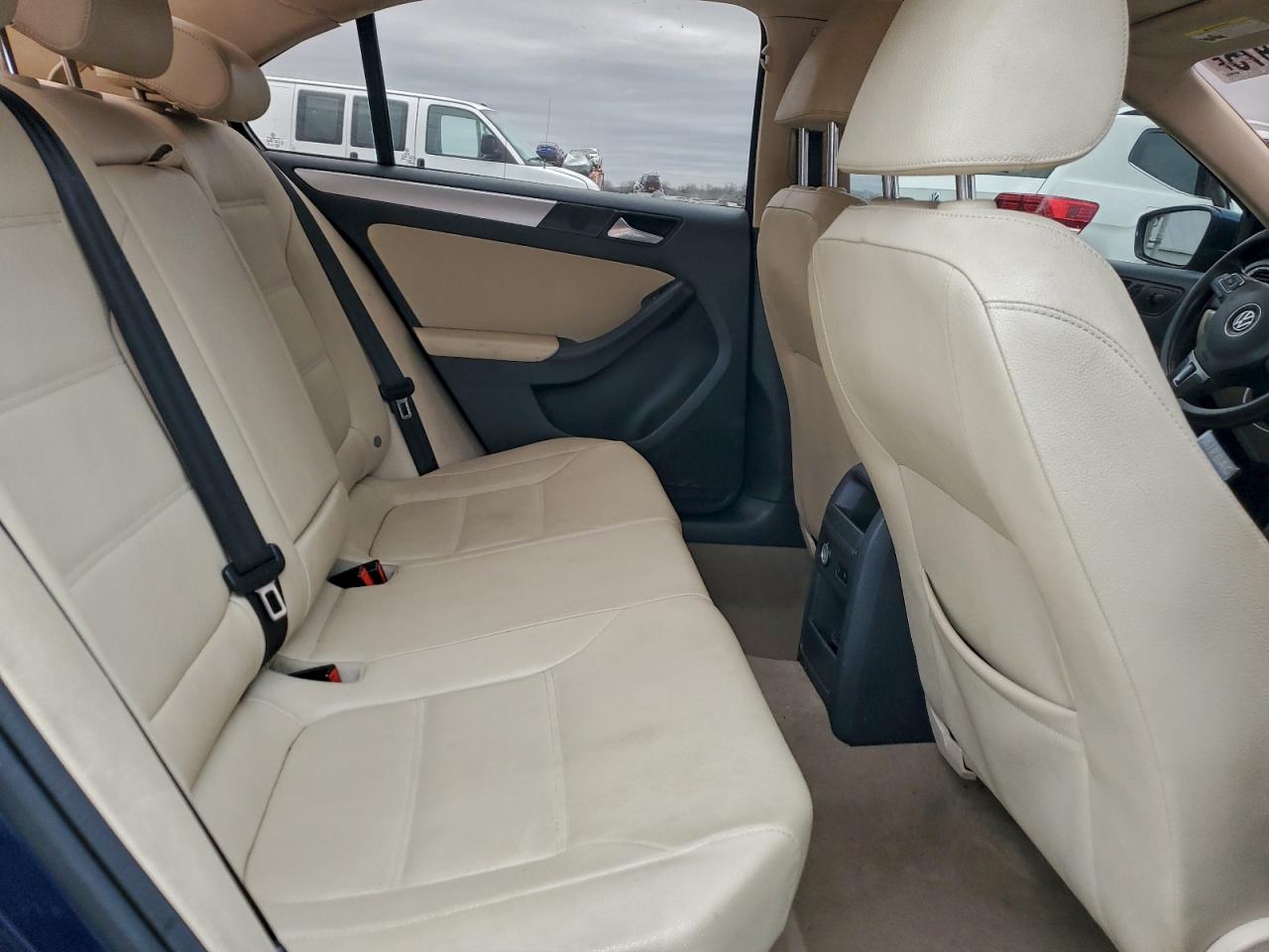 2012 VOLKSWAGEN JETTA TDI photo 10