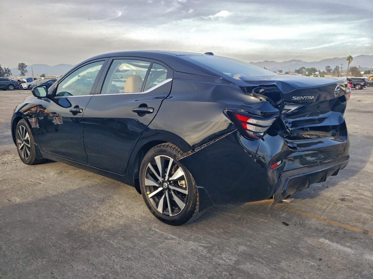 2022 NISSAN SENTRA SV photo 4