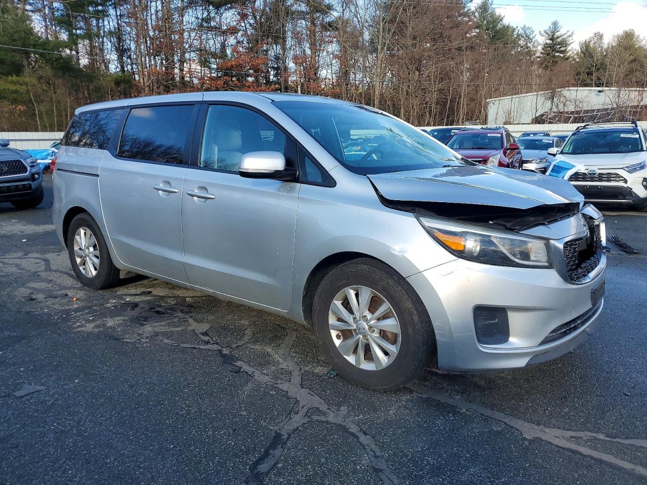 2017 KIA SEDONA LX photo 7