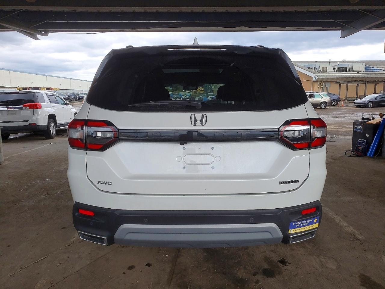 2025 HONDA PILOT TOURING photo 6