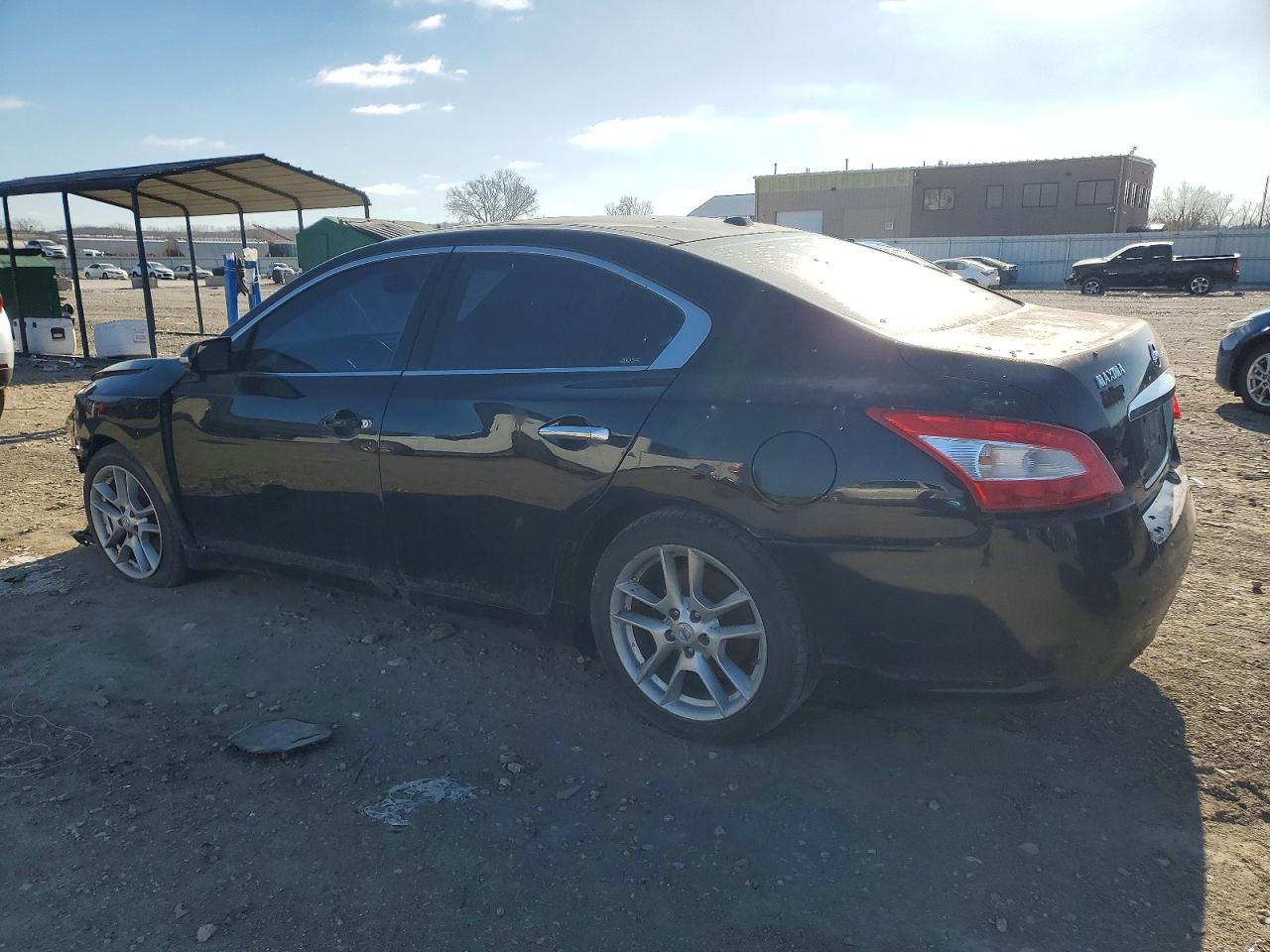 2010 NISSAN MAXIMA S photo 2