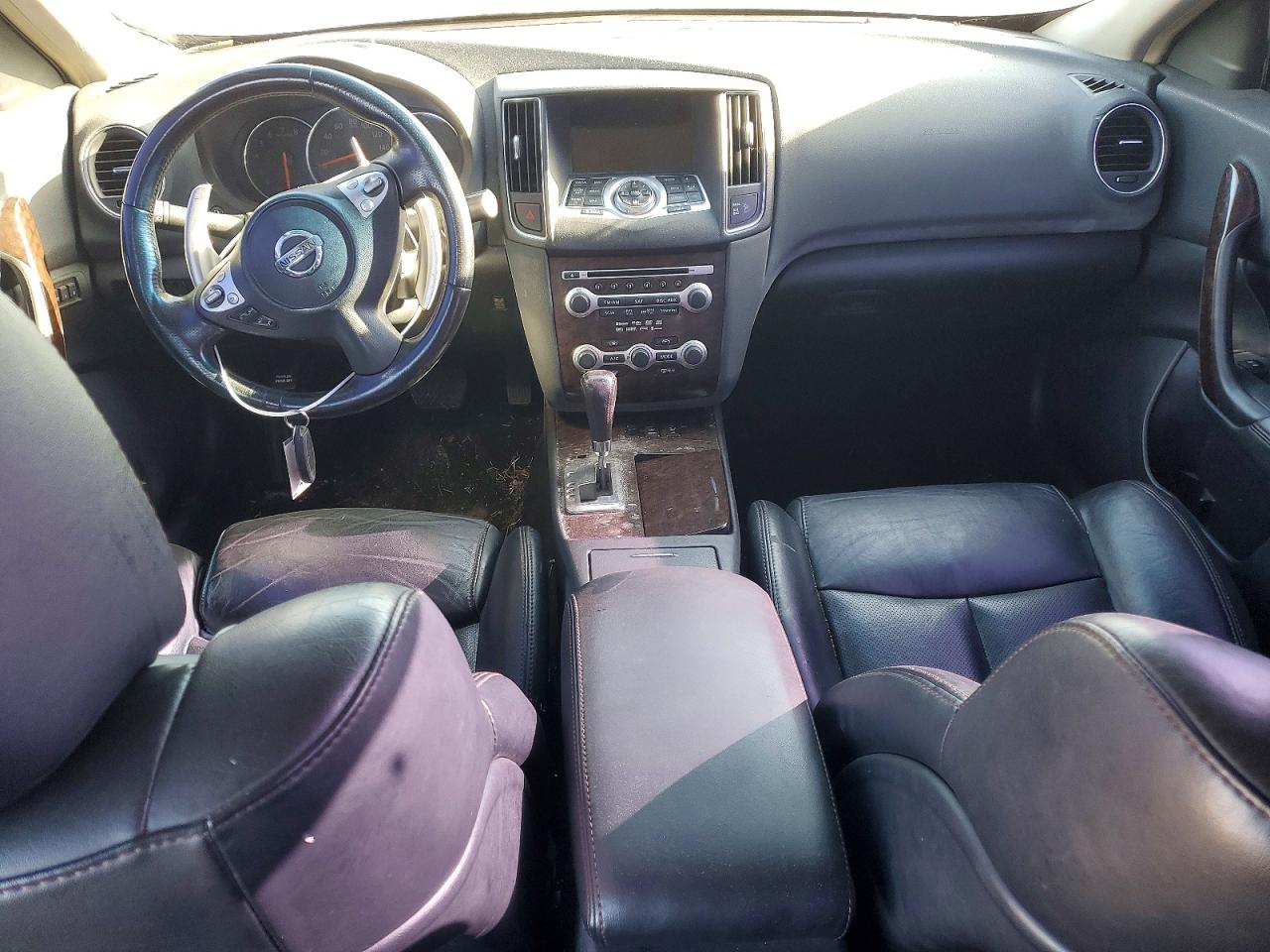 2010 NISSAN MAXIMA S photo 8