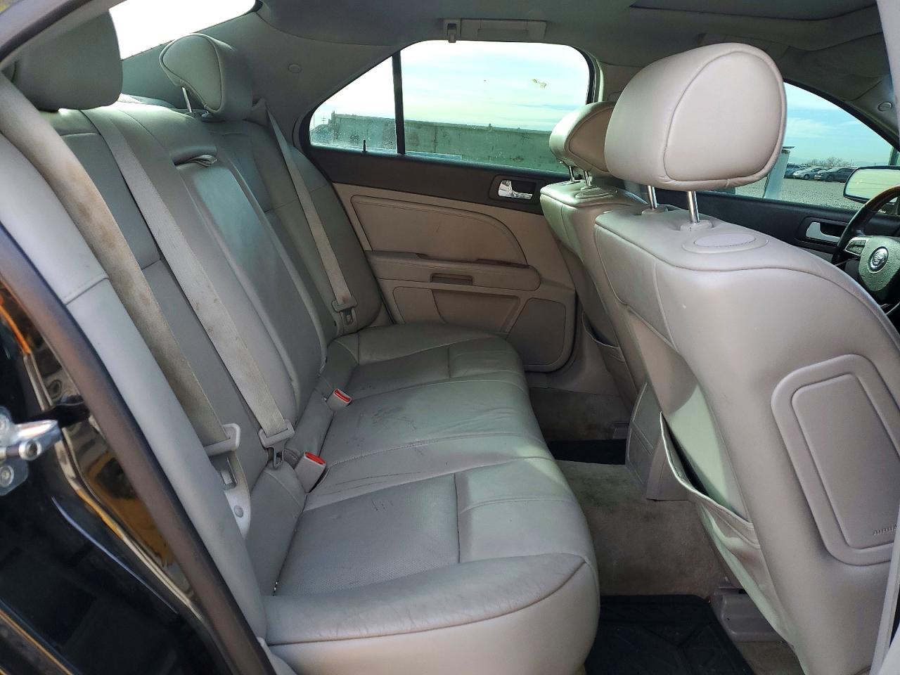 2009 CADILLAC STS photo 10