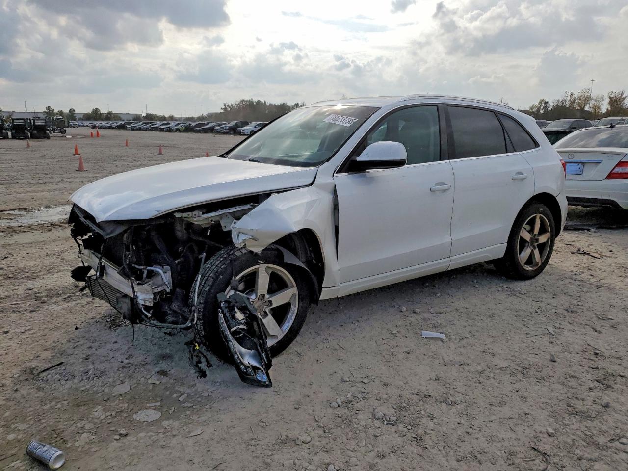 2011 AUDI Q5