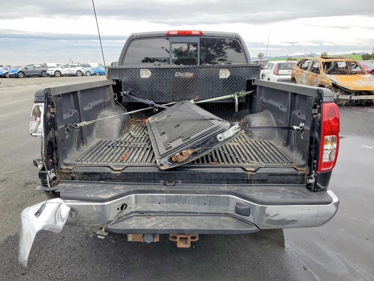 2011 NISSAN FRONTIER SV photo 6