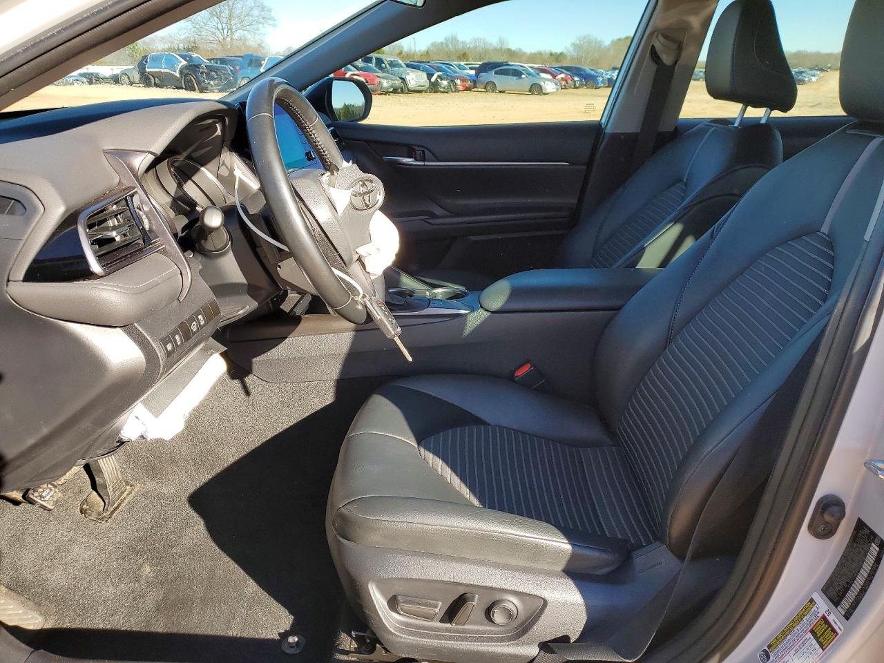 2023 TOYOTA CAMRY SE NIGHT SHADE photo 13