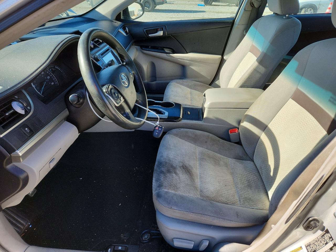 2014 TOYOTA CAMRY L photo 19