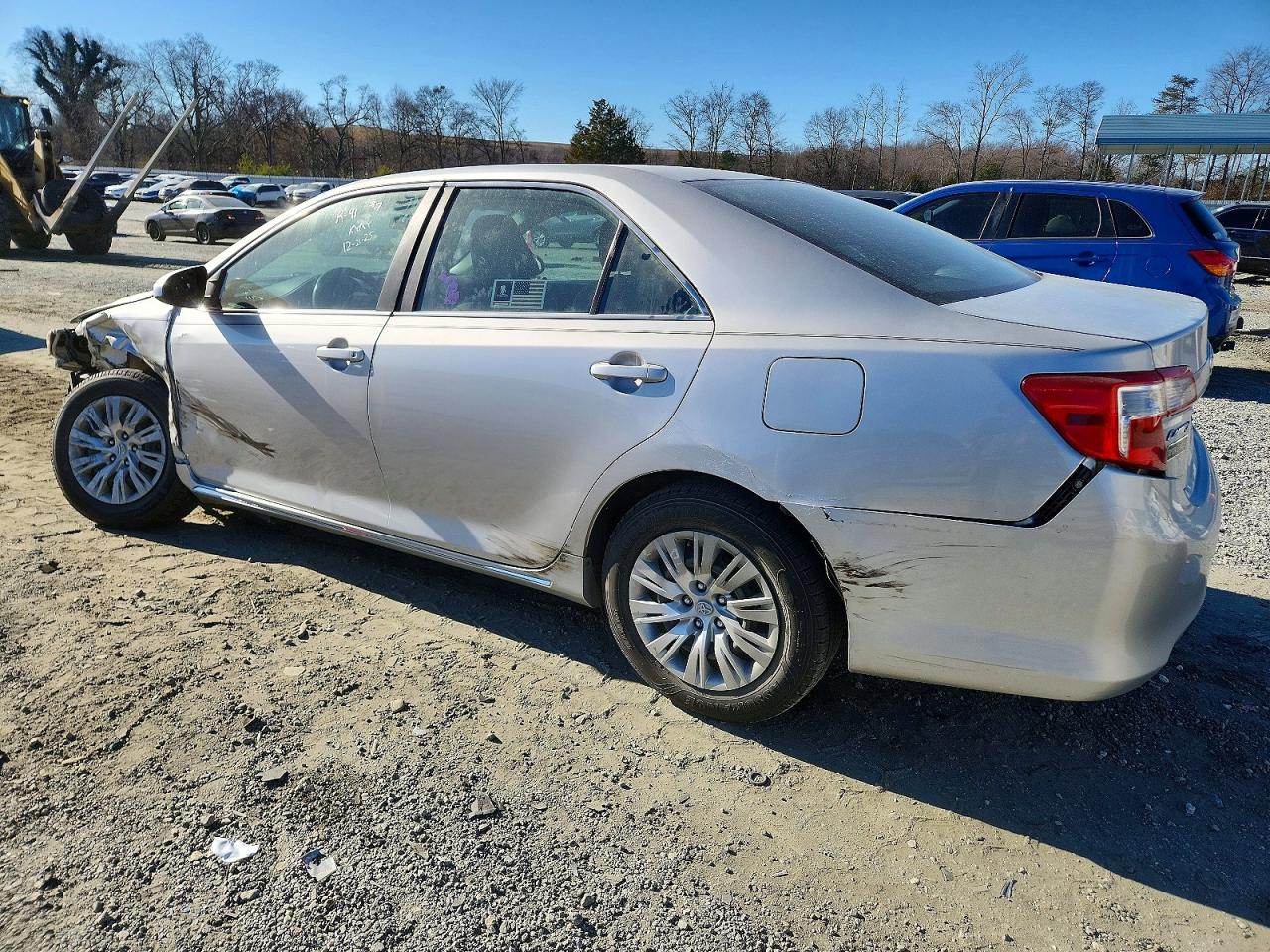 2014 TOYOTA CAMRY L photo 4