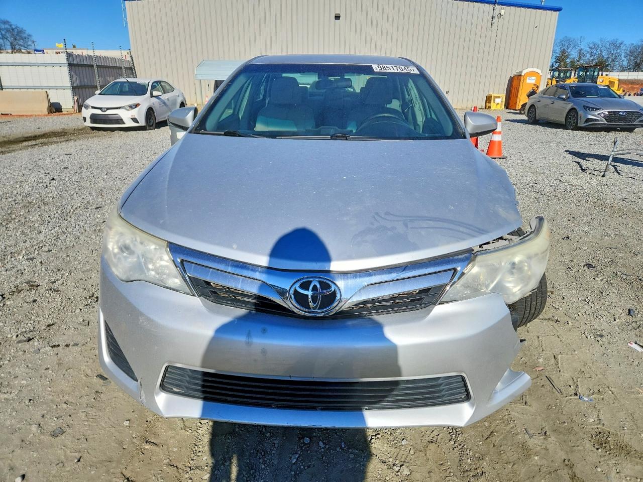 2014 TOYOTA CAMRY L photo 13