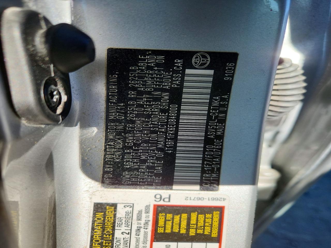 2014 TOYOTA CAMRY L photo 37
