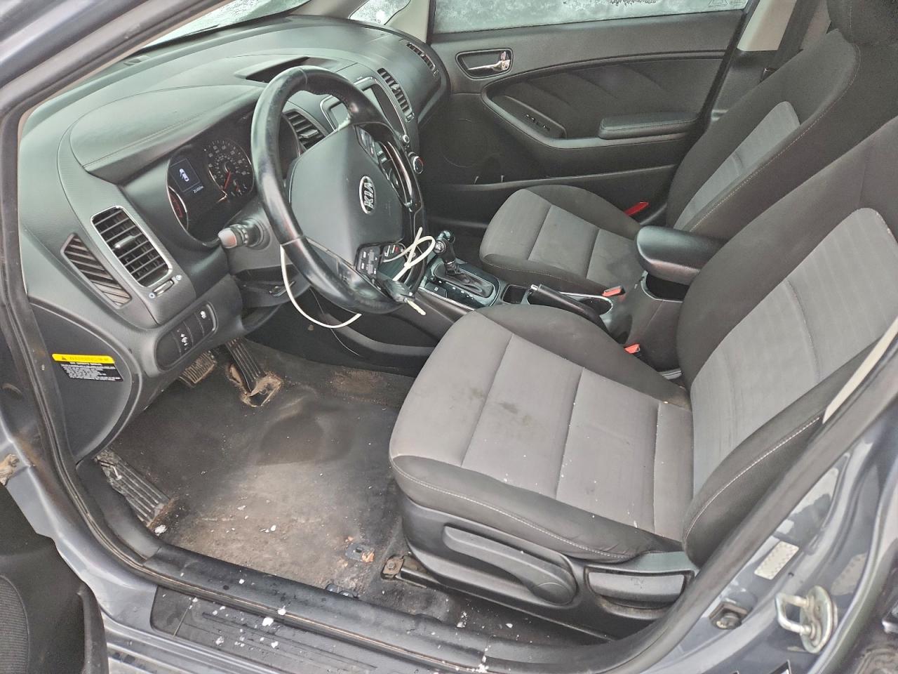 2017 KIA FORTE LX photo 7