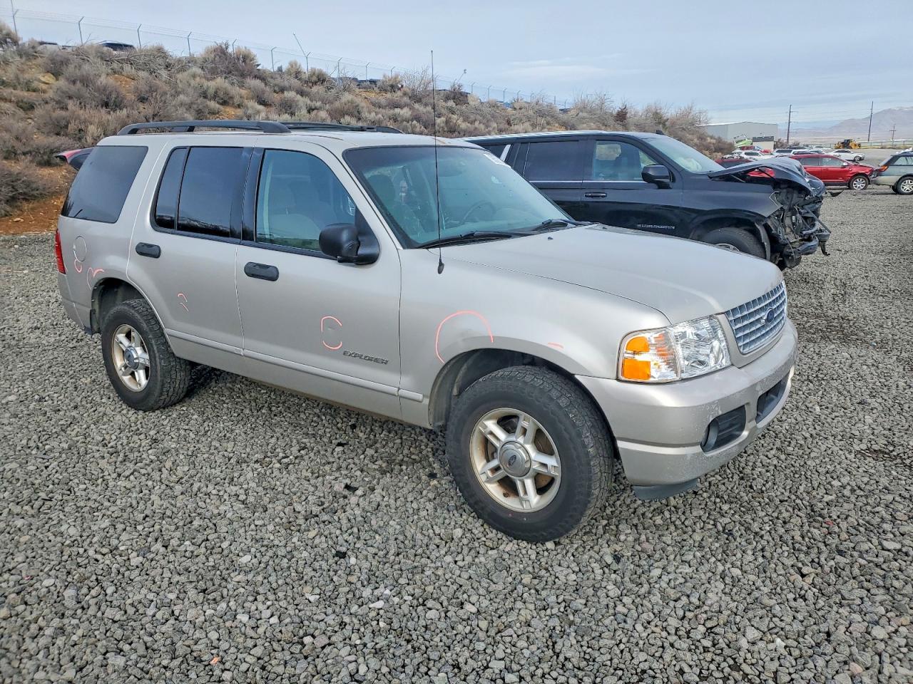 2004 FORD EXPLORER XLT photo 4