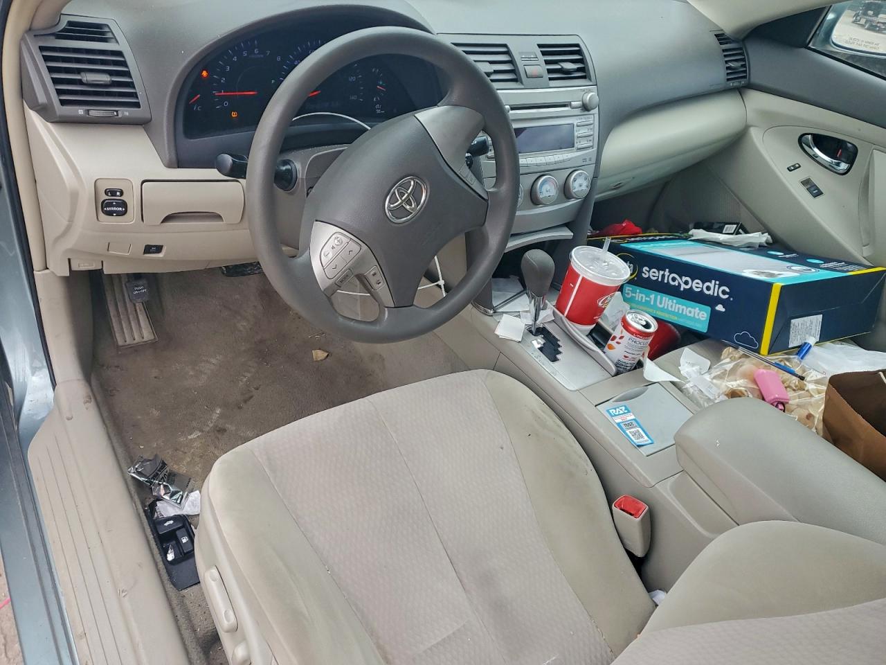 2011 TOYOTA CAMRY BASE photo 8