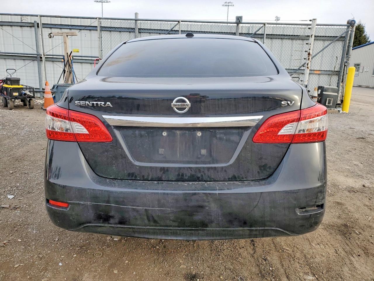 2015 NISSAN SENTRA S photo 6