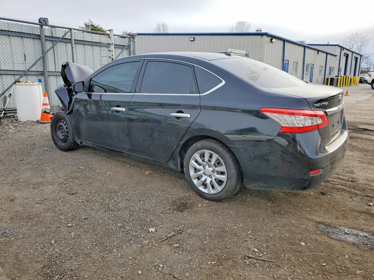 2015 NISSAN SENTRA S photo 2