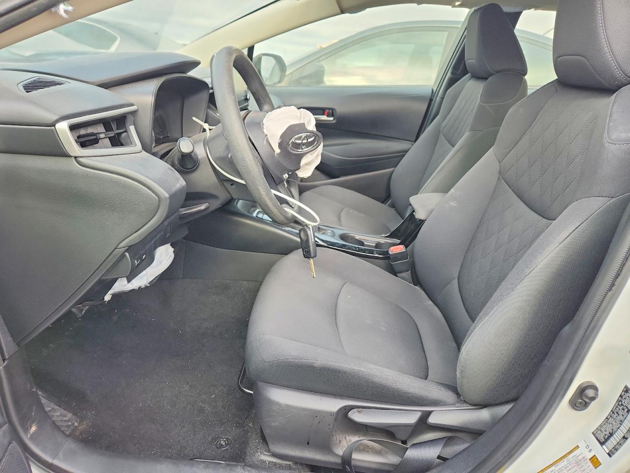 2020 TOYOTA COROLLA LE photo 7