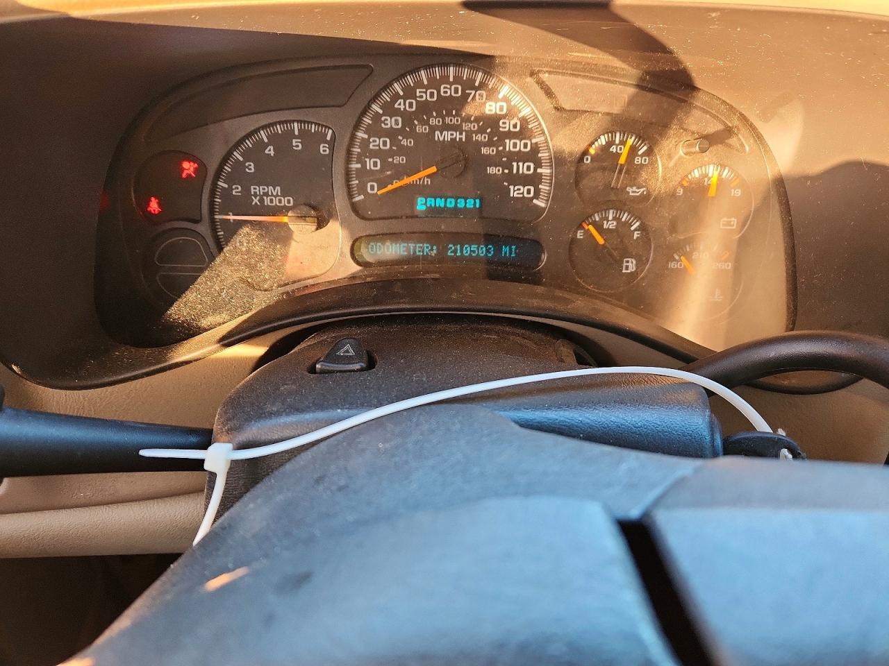 2005 CHEVROLET SUBURBAN C1500 photo 9