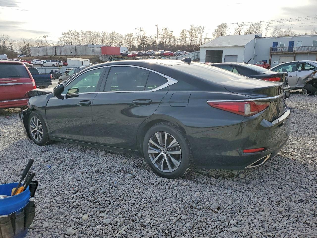 2019 LEXUS ES 350 photo 2