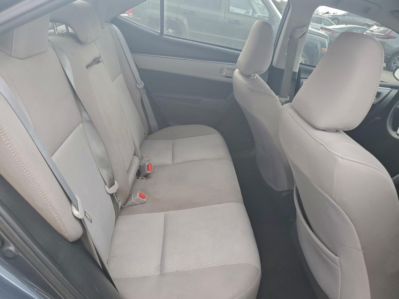 2016 TOYOTA COROLLA L photo 10