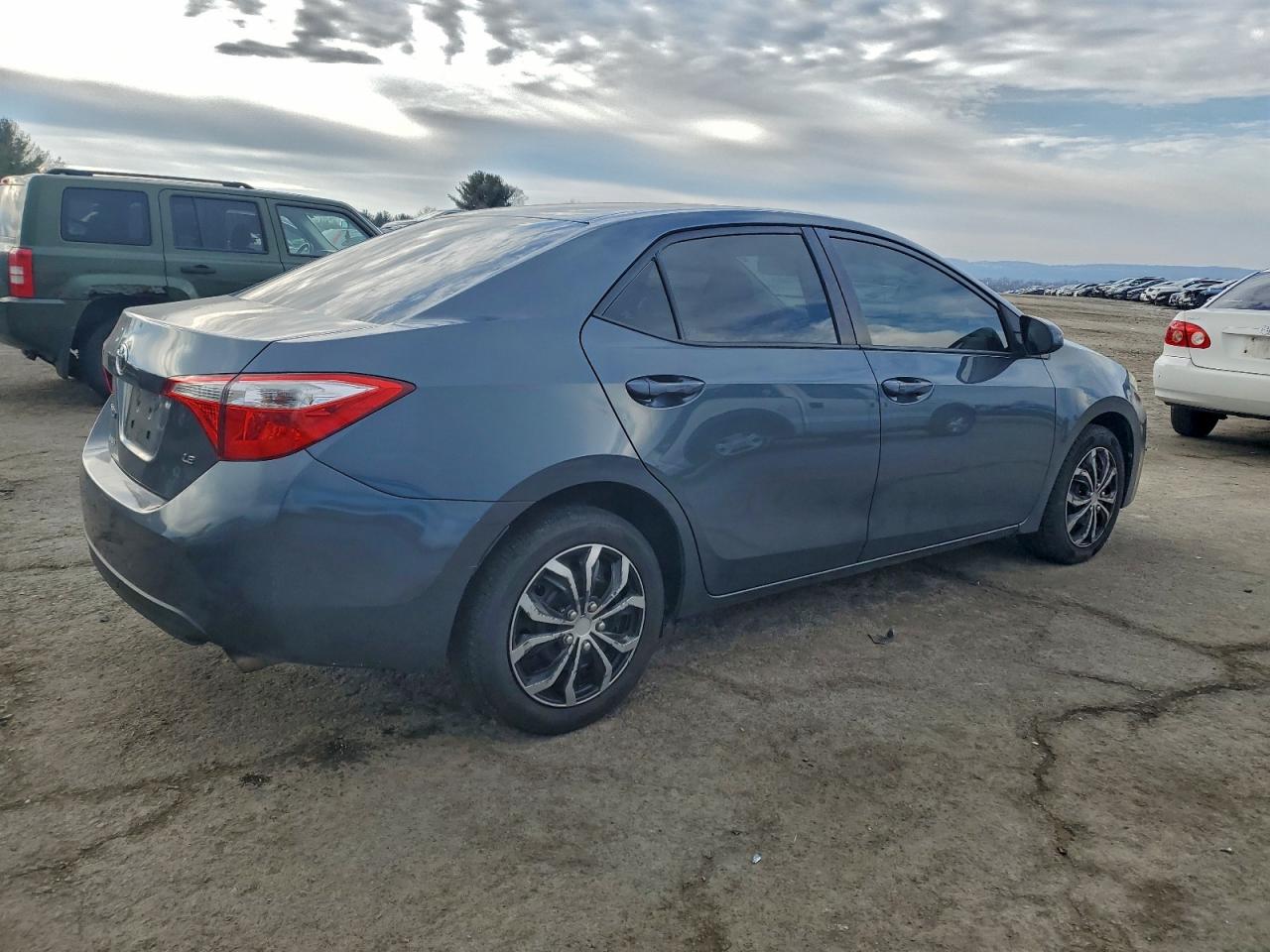 2016 TOYOTA COROLLA L photo 3